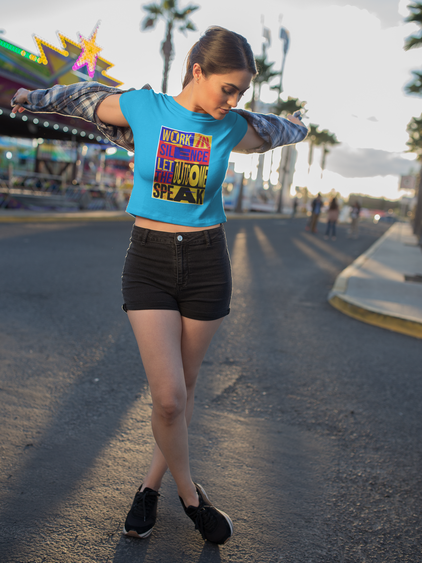 WOMEN HAMMER — Femme Power Retro Tattoo Tee