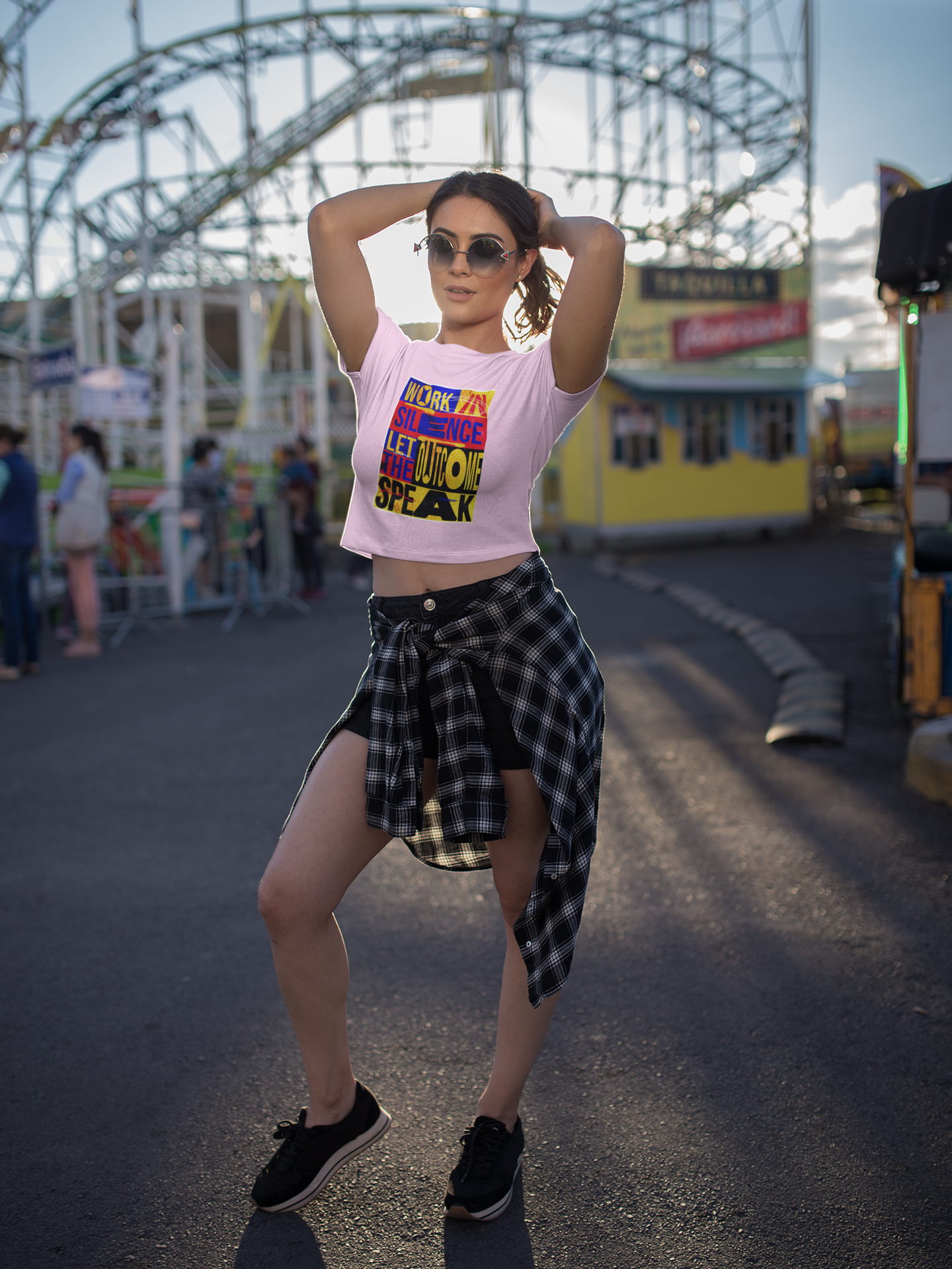 WOMEN HAMMER — Femme Power Retro Tattoo Tee