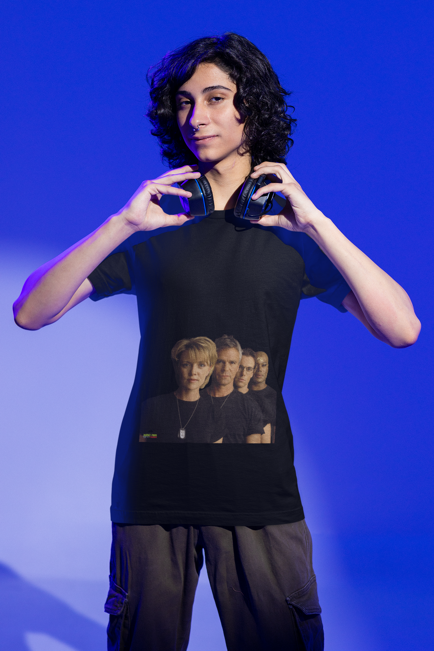 Stargate SG-1 Retro Cast Photo Tee — Iconic Sci-Fi Tribute Shirt